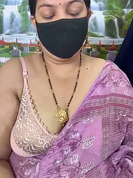 Snapshot of FlatVincy4 chatting on 09-28-25, 06:30 FlatVincy4 online show from 09-28-25, 06:30