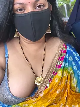 Snapshot of FlatVincy4 chatting on 09-29-25, 06:07 FlatVincy4 online show from 09-29-25, 06:07