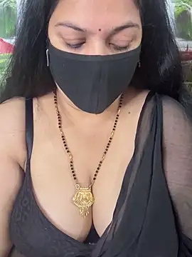 Snapshot of FlatVincy4 chatting on 10-03-25, 04:42 FlatVincy4 online show from 10-03-25, 04:42