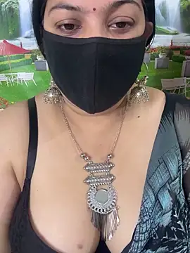 Snapshot of FlatVincy4 chatting on 10-07-25, 04:53 FlatVincy4 online show from 10-07-25, 04:53