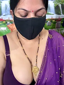 Snapshot of FlatVincy4 chatting on 10-16-25, 03:51 FlatVincy4 online show from 10-16-25, 03:51