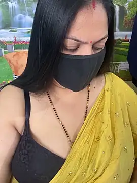 Snapshot of FlatVincy4 chatting on 11-04-25, 05:06 FlatVincy4 online show from 11-04-25, 05:06