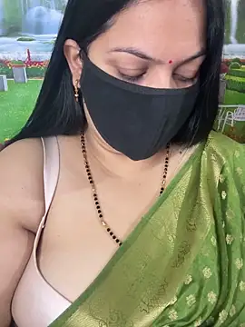 Snapshot of FlatVincy4 chatting on 11-05-25, 03:17 FlatVincy4 online show from 11-05-25, 03:17