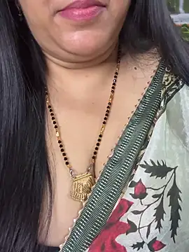 Snapshot of FlatVincy4 chatting on 11-06-25, 03:57 FlatVincy4 online show from 11-06-25, 03:57