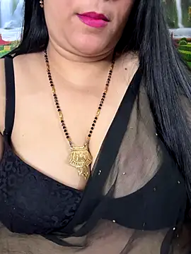 Snapshot of FlatVincy4 chatting on 11-12-25, 04:24 FlatVincy4 online show from 11-12-25, 04:24