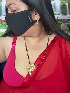 Snapshot of FlatVincy4 chatting on 11-14-25, 06:01 FlatVincy4 online show from 11-14-25, 06:01