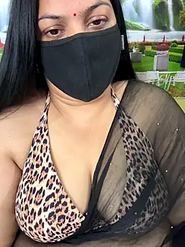 Snapshot of FlatVincy4 chatting on 11-16-25, 09:37 FlatVincy4 online show from 11-16-25, 09:37