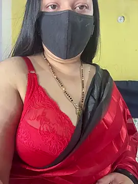 Snapshot of FlatVincy4 chatting on 11-30-25, 04:38 FlatVincy4 online show from 11-30-25, 04:38