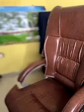 Snapshot of FlatVincy4 chatting on 12-04-25, 04:33 FlatVincy4 online show from 12-04-25, 04:33