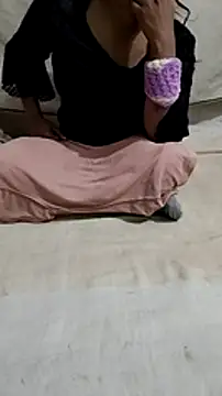 Looliya02 online show from 12-25-24, 07:24