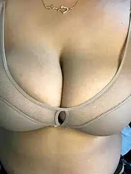 hot menka online show from 09-14-25, 03:44