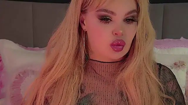 Marussia luxury online show from 03-20-25, 09:48