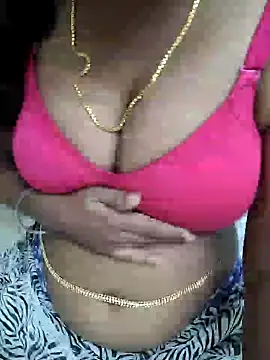 Snapshot of Tamilbigboobie chatting on 12-21-24, 07:45 Tamilbigboobie online show from 12-21-24, 07:45