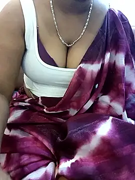 Snapshot of Tamilbigboobie chatting on 09-08-25, 06:40 Tamilbigboobie online show from 09-08-25, 06:40