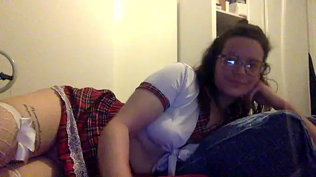 LolaGuess online show from 01-13-26, 09:42