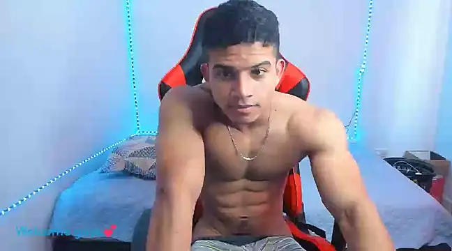 oliver thompsson7 online show from 12-30-24, 08:04