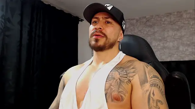 Luck Grey online show from 03-13-25, 06:45