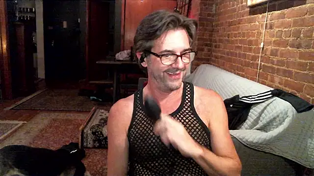 Johnny Bottoms online show from 11-14-25, 04:22