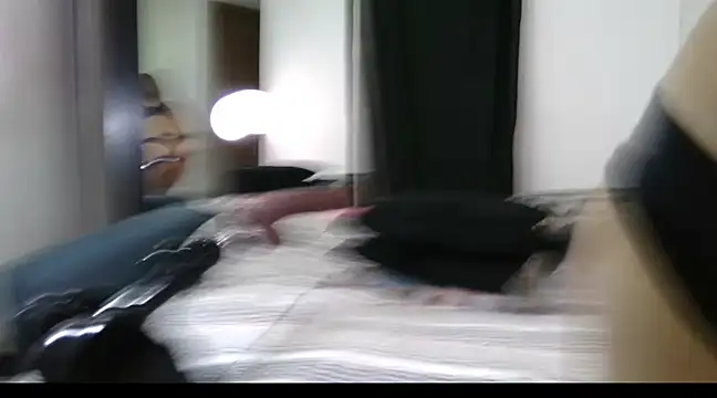 Snapshot of Carla-Bonny18 chatting on 02-12-25, 02:56 Carla-Bonny18 online show from 02-12-25, 02:56