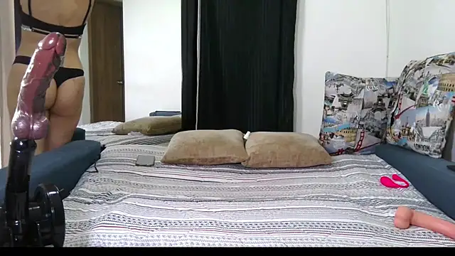 Carla-Bonny18 online show from 11-16-25, 06:57