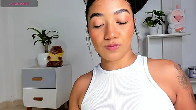 martina roldam online show from 01-14-25, 12:22