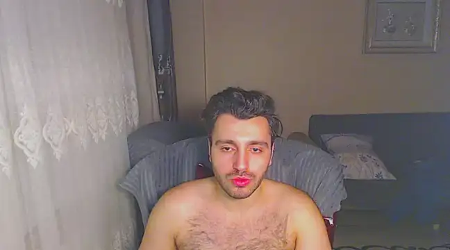 Snapshot of handsomeee04 chatting on 01-09-25, 03:04 handsomeee04 online show from 01-09-25, 03:04