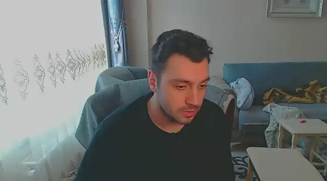 Snapshot of handsomeee04 chatting on 02-02-25, 07:09 handsomeee04 online show from 02-02-25, 07:09