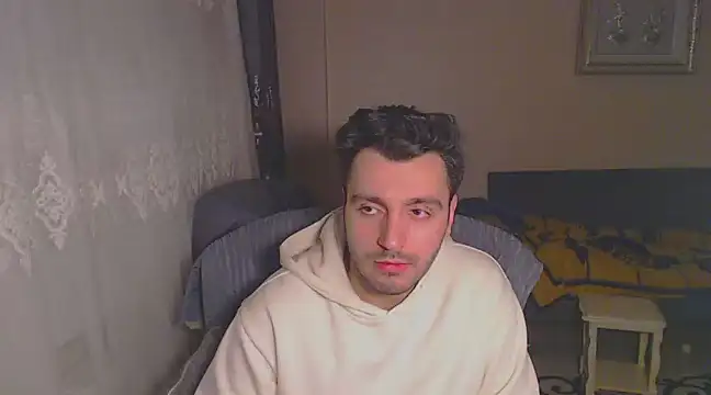 Snapshot of handsomeee04 chatting on 02-07-25, 12:20 handsomeee04 online show from 02-07-25, 12:20