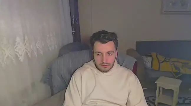 Snapshot of handsomeee04 chatting on 02-11-25, 12:28 handsomeee04 online show from 02-11-25, 12:28