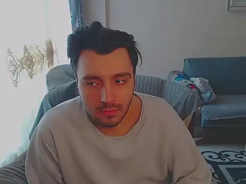 Snapshot of handsomeee04 chatting on 02-23-25, 11:44 handsomeee04 online show from 02-23-25, 11:44