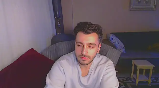 Snapshot of handsomeee04 chatting on 03-04-25, 12:29 handsomeee04 online show from 03-04-25, 12:29