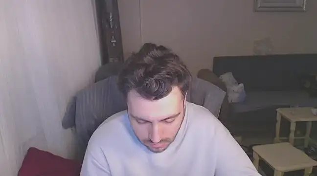 Snapshot of handsomeee04 chatting on 03-11-25, 11:04 handsomeee04 online show from 03-11-25, 11:04