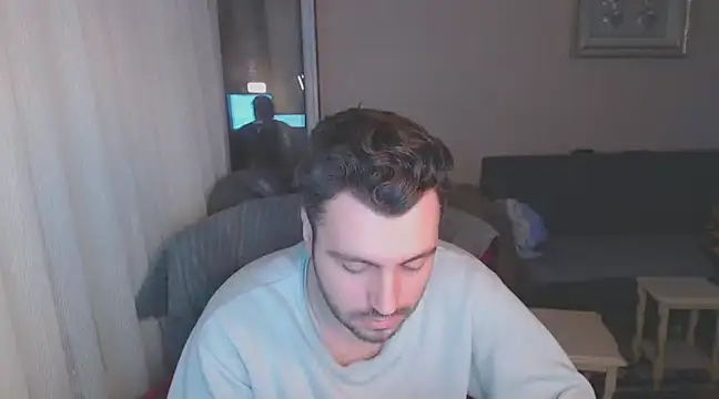 Snapshot of handsomeee04 chatting on 03-12-25, 11:01 handsomeee04 online show from 03-12-25, 11:01