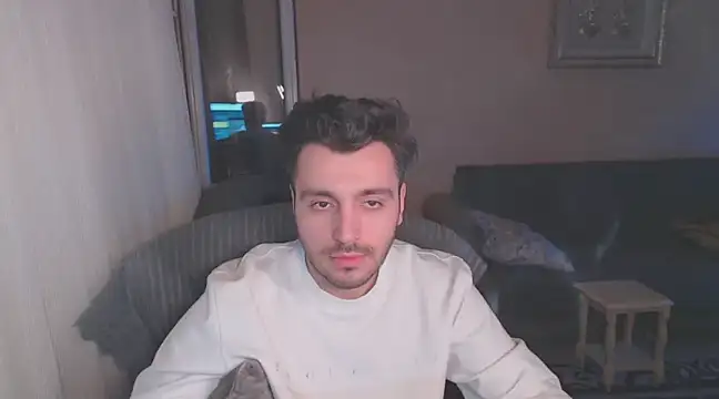 Snapshot of handsomeee04 chatting on 03-15-25, 11:17 handsomeee04 online show from 03-15-25, 11:17