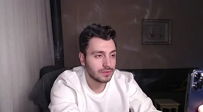 Snapshot of handsomeee04 chatting on 03-19-25, 03:30 handsomeee04 online show from 03-19-25, 03:30