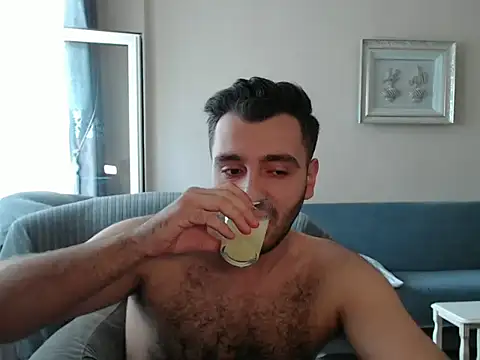 Snapshot of handsomeee04 chatting on 09-11-25, 01:55 handsomeee04 online show from 09-11-25, 01:55