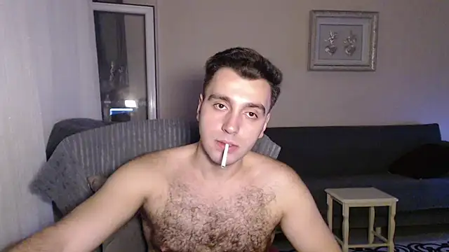 Snapshot of handsomeee04 chatting on 09-12-25, 02:44 handsomeee04 online show from 09-12-25, 02:44