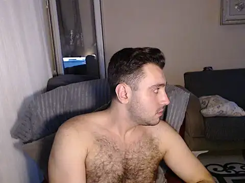 Snapshot of handsomeee04 chatting on 09-17-25, 02:46 handsomeee04 online show from 09-17-25, 02:46