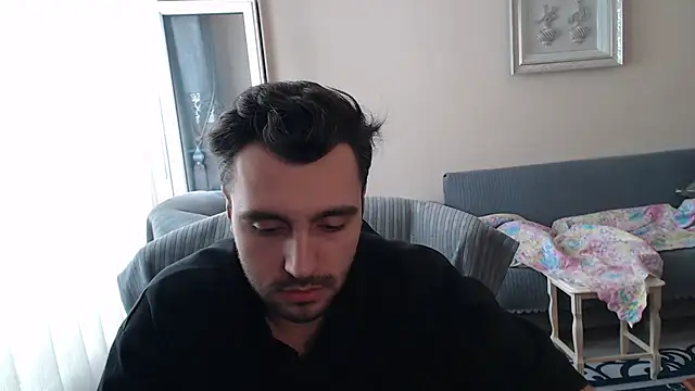 Snapshot of handsomeee04 chatting on 10-01-25, 02:01 handsomeee04 online show from 10-01-25, 02:01