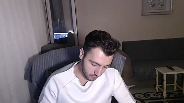 Snapshot of handsomeee04 chatting on 10-04-25, 01:03 handsomeee04 online show from 10-04-25, 01:03