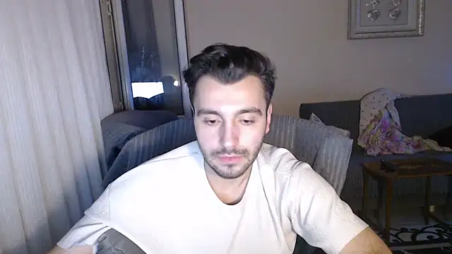 Snapshot of handsomeee04 chatting on 10-05-25, 09:24 handsomeee04 online show from 10-05-25, 09:24