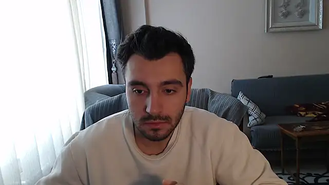 Snapshot of handsomeee04 chatting on 10-12-25, 01:10 handsomeee04 online show from 10-12-25, 01:10