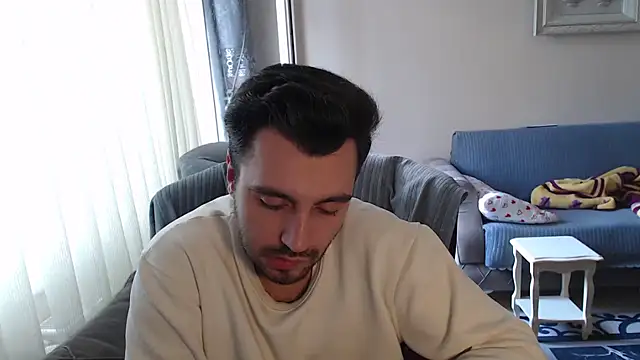 Snapshot of handsomeee04 chatting on 10-25-25, 01:07 handsomeee04 online show from 10-25-25, 01:07