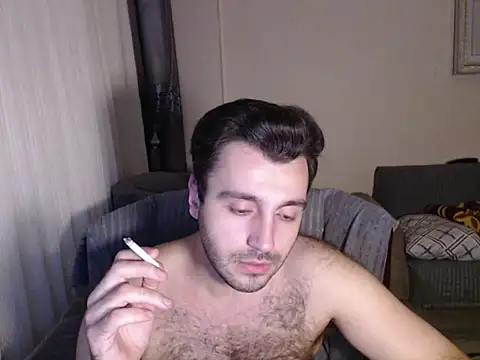 Snapshot of handsomeee04 chatting on 10-29-25, 05:14 handsomeee04 online show from 10-29-25, 05:14