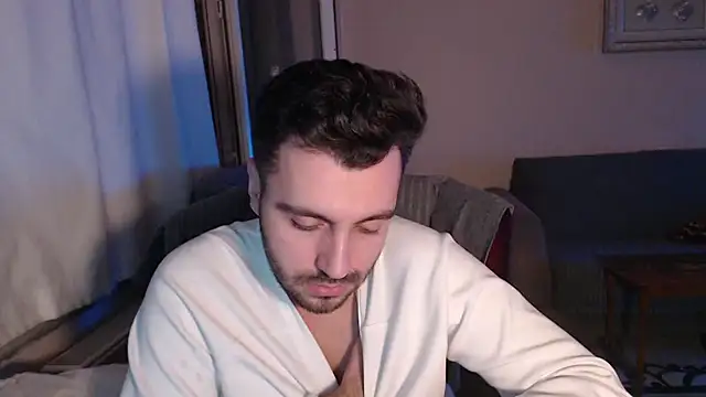 Snapshot of handsomeee04 chatting on 11-04-25, 09:03 handsomeee04 online show from 11-04-25, 09:03