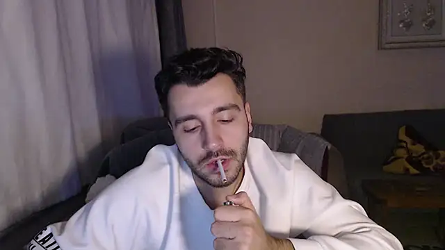 Snapshot of handsomeee04 chatting on 11-05-25, 03:34 handsomeee04 online show from 11-05-25, 03:34