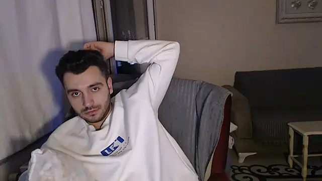 Snapshot of handsomeee04 chatting on 11-09-25, 01:26 handsomeee04 online show from 11-09-25, 01:26