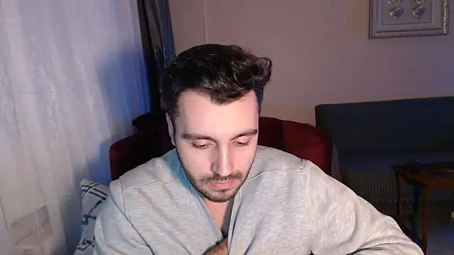 Snapshot of handsomeee04 chatting on 11-12-25, 10:09 handsomeee04 online show from 11-12-25, 10:09