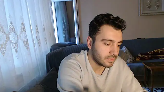 Snapshot of handsomeee04 chatting on 11-20-25, 02:39 handsomeee04 online show from 11-20-25, 02:39