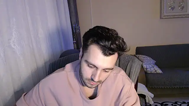 Snapshot of handsomeee04 chatting on 11-21-25, 10:52 handsomeee04 online show from 11-21-25, 10:52